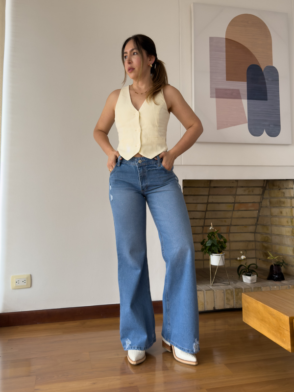 Jeans Mom Flare Azul Claro Rotos