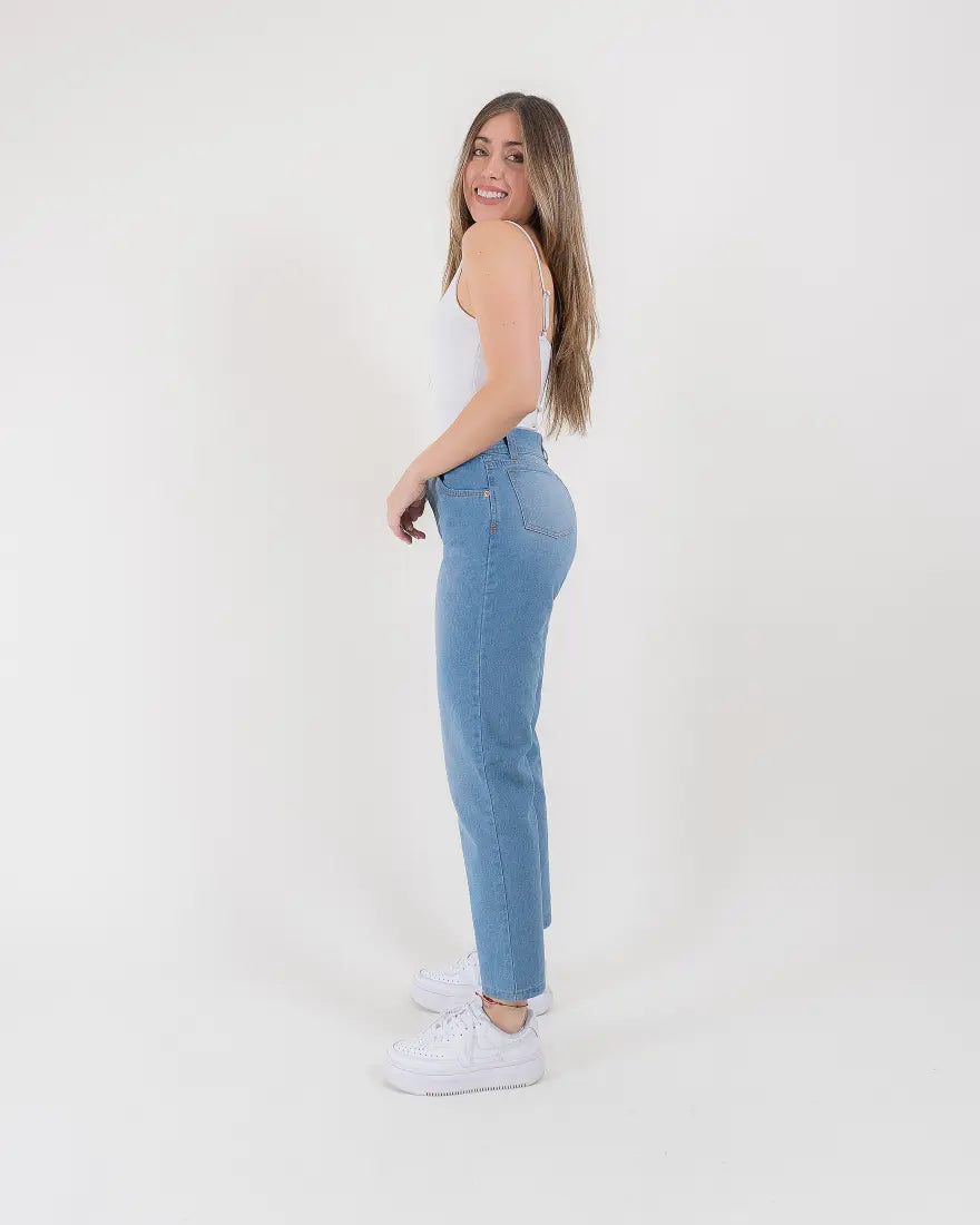 Jean Mom Fit Azul Medio Claro con Samblass