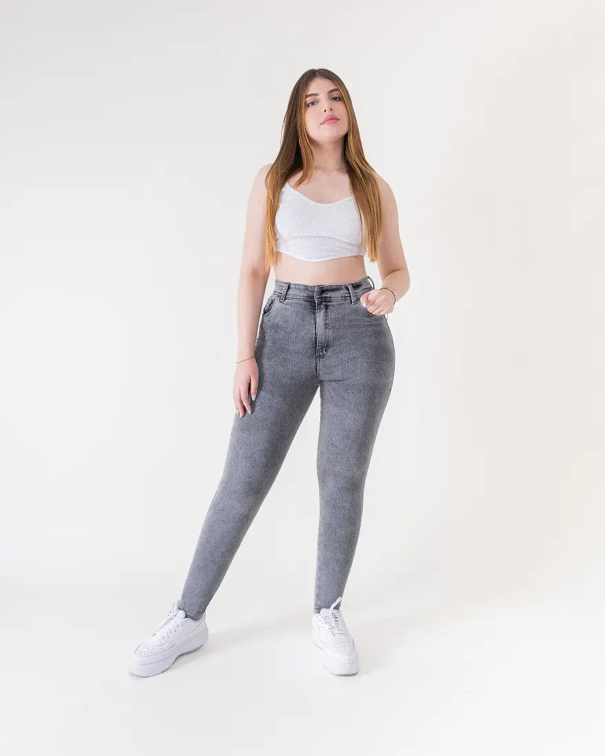 Jeans Skinny Europeo - Gris Frosteado