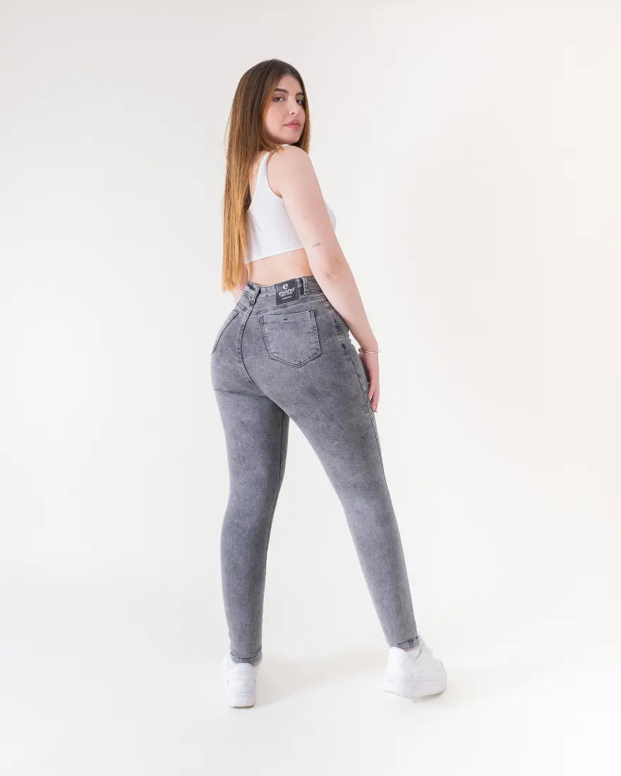 Jeans Skinny Europeo - Gris Frosteado