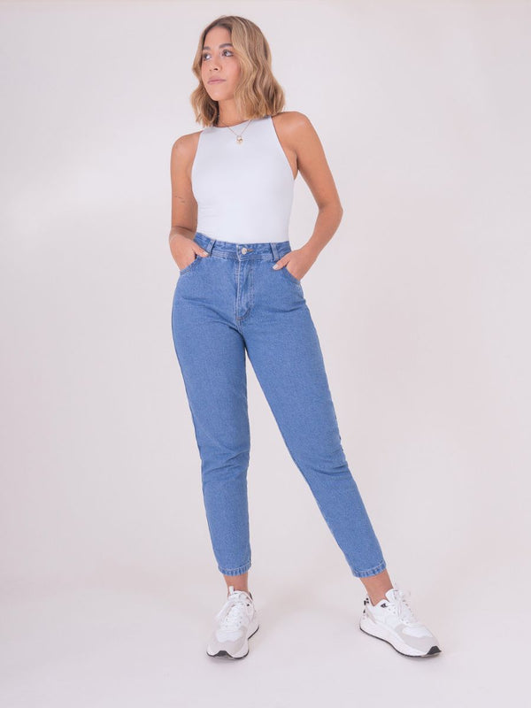 Jean Mom Fit Azul Medio Claro BP