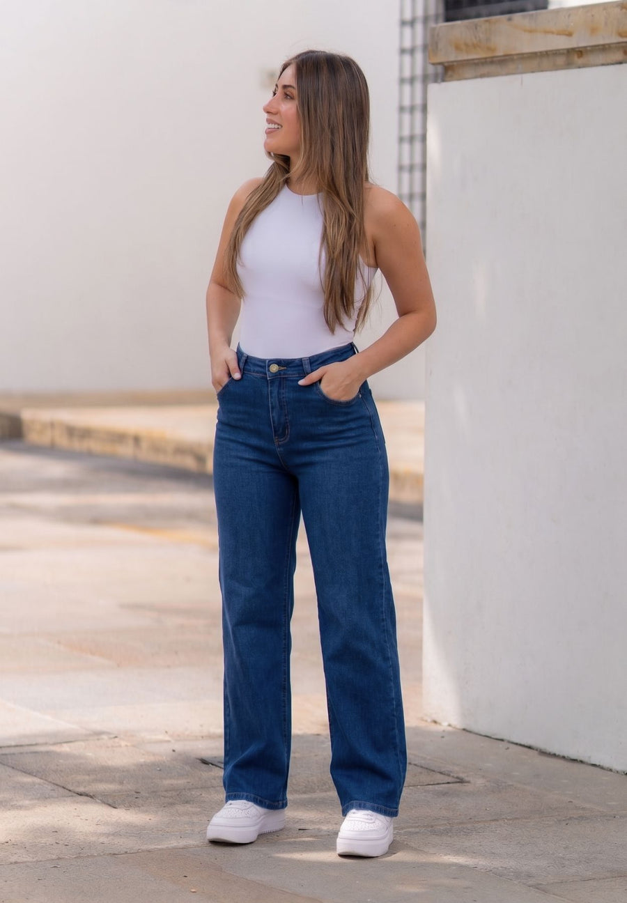 Jeans Straight Leg Premium, Semi Stretch, Tiro Alto, Tono Azul Medio