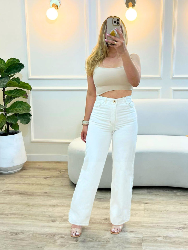 Jeans Wide Leg en Blanco Hueso ⎯ Estilo minimalista y sofisticado para un look exclusivo.