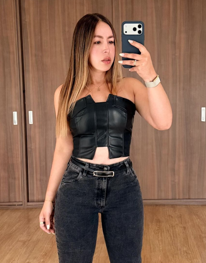 Corset en Cuerina con Tapas Negro